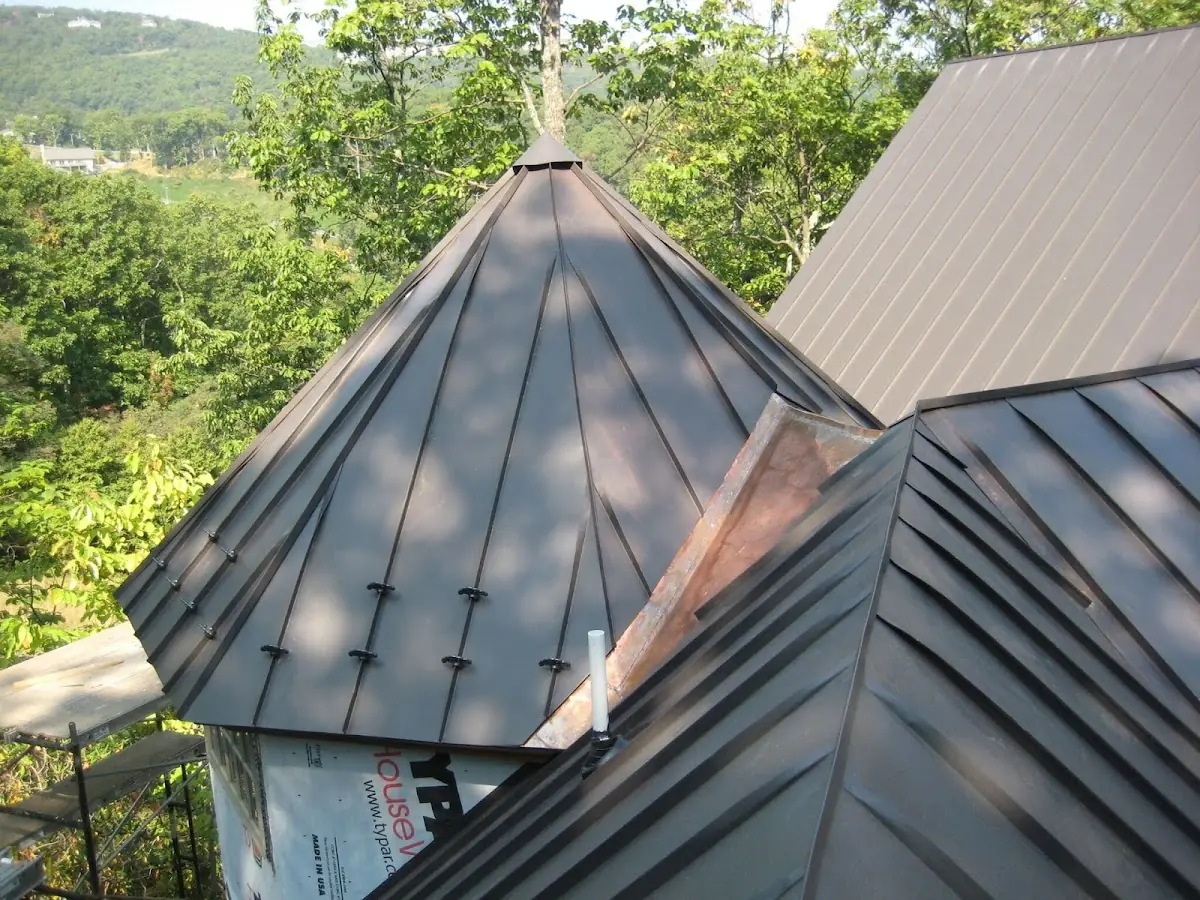 Professional Roof Tarp Installation by Craftsman Roofing in Dixonville